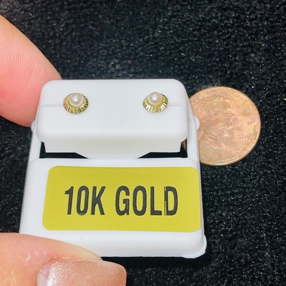 10k solid gold pearl earrings, real gold NOT plated, best gift for all ages SALE - Picture 3 of 4